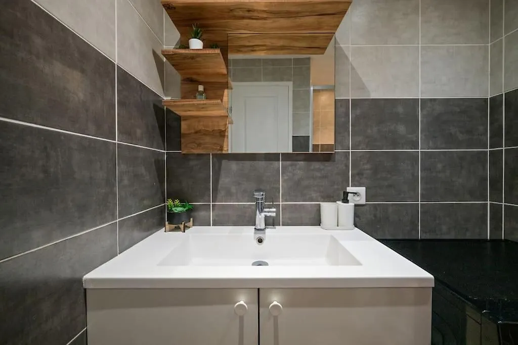Appartement F3, 2 Chambres, 80M2 Nice 0*,  Frankrike